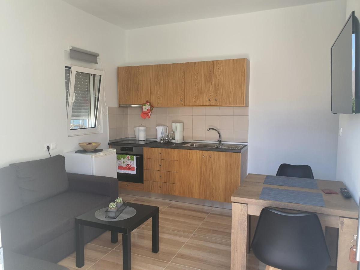 Perama View Apartments Eleousa Ngoại thất bức ảnh